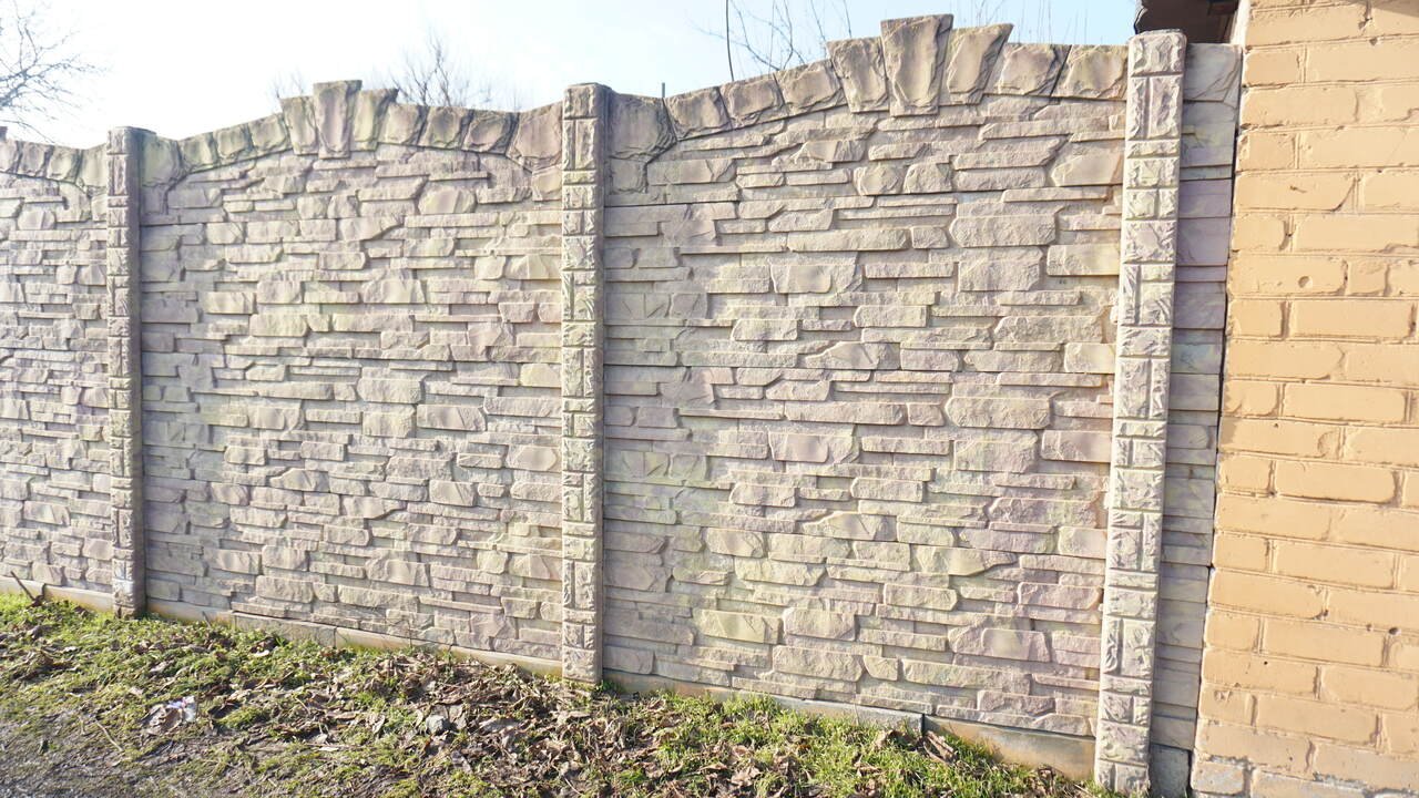 Betonzaun als Stützmauer: Tipps zur Planung und Umsetzung