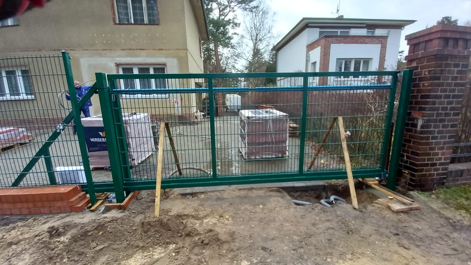 Doppelstabmattenzaun und Tore