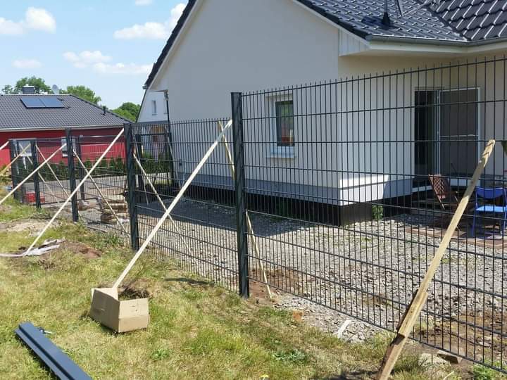 Doppelstabmattenzäune , Doppelstabmattentore